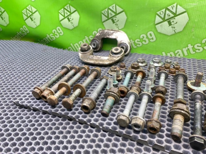 Болты подрамника, 2200 рублей, Калининград