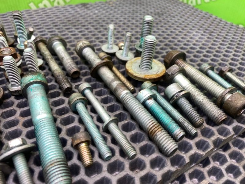 Болты двигателя, 1700 рублей, Калининград