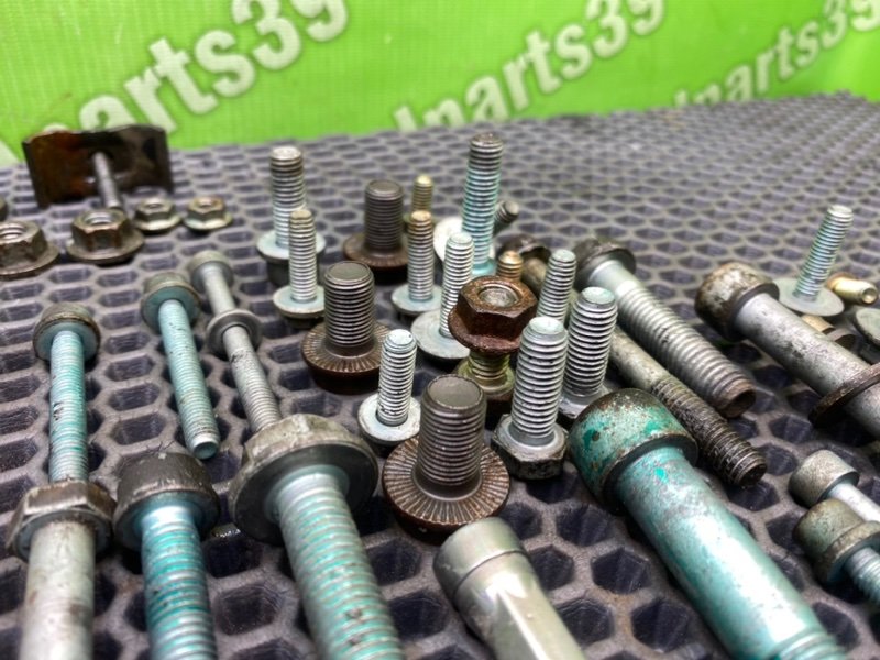 Болты двигателя, 1700 рублей, Калининград