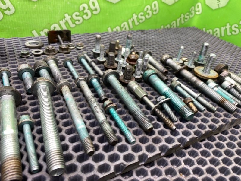 Болты двигателя, 1700 рублей, Калининград