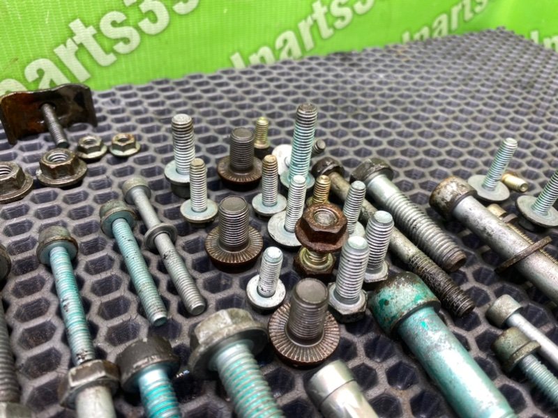 Болты двигателя, 1700 рублей, Калининград