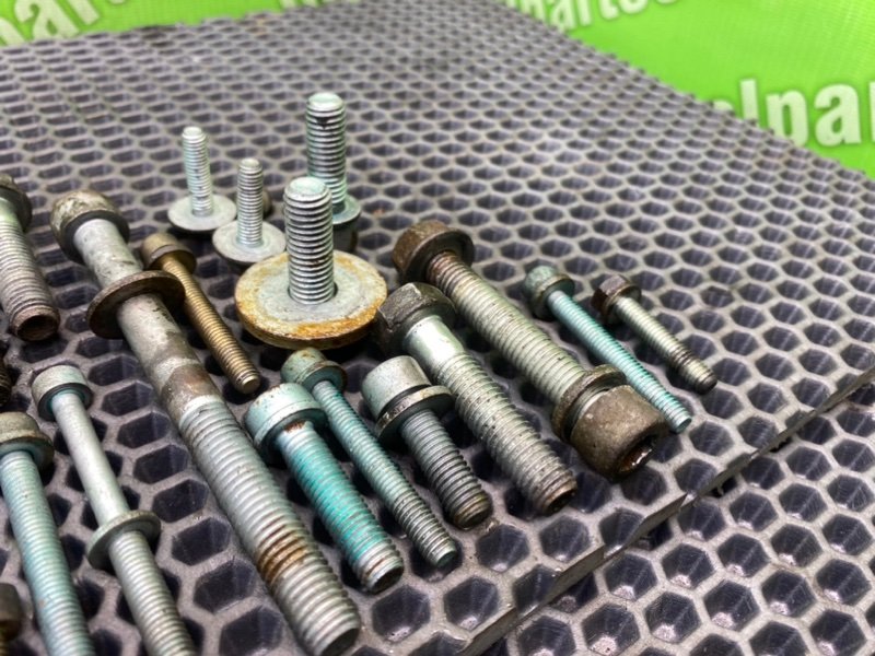 Болты двигателя, 1700 рублей, Калининград