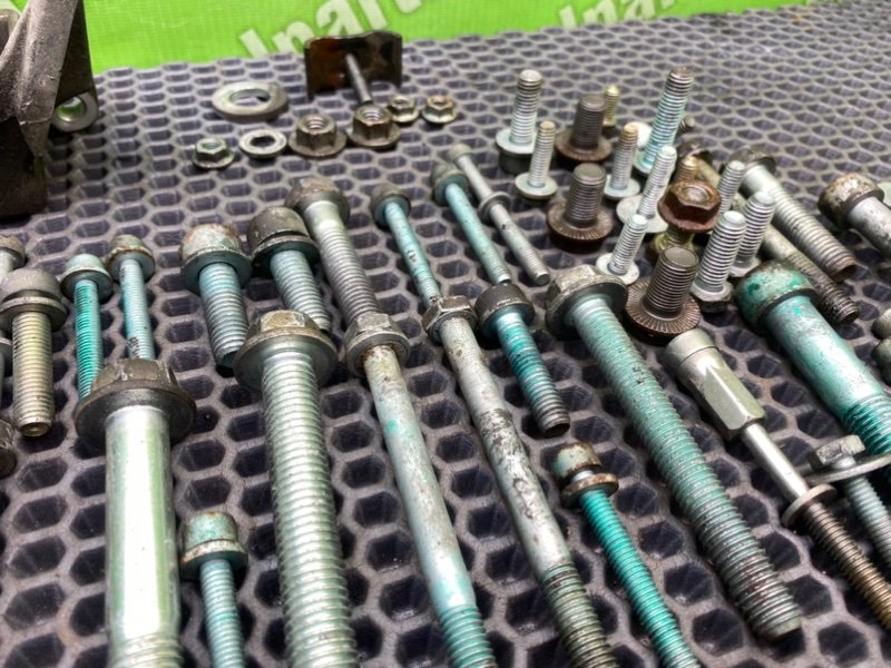 Болты двигателя, 1700 рублей, Калининград