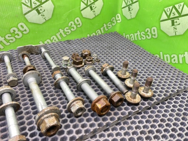 Болты подрамника, 1700 рублей, Калининград