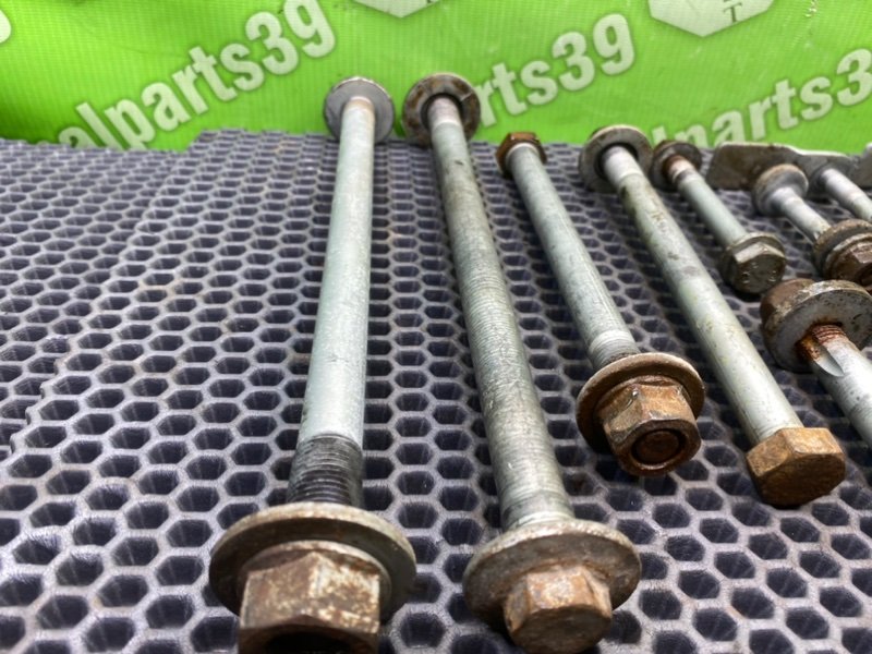 Болты подрамника, 1700 рублей, Калининград