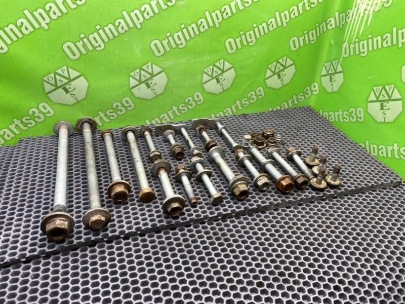 Болты подрамника, 1700 рублей, Калининград