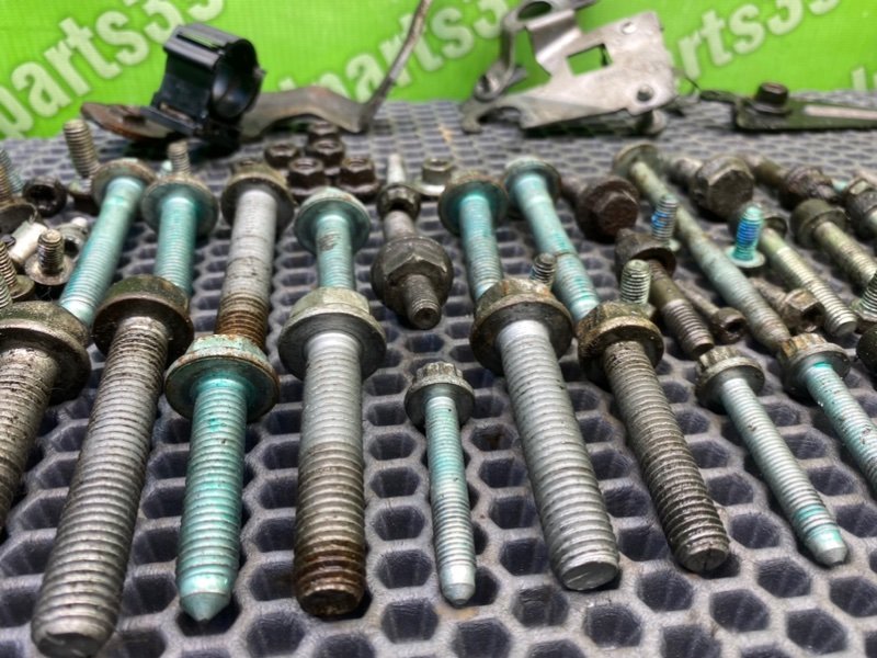 Болты двигателя, 2100 рублей, Калининград