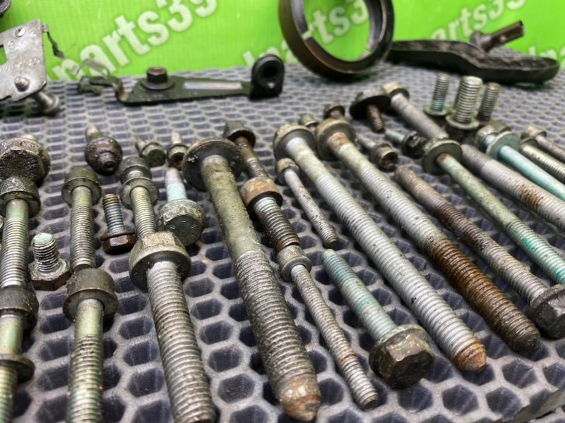 Болты двигателя, 2100 рублей, Калининград