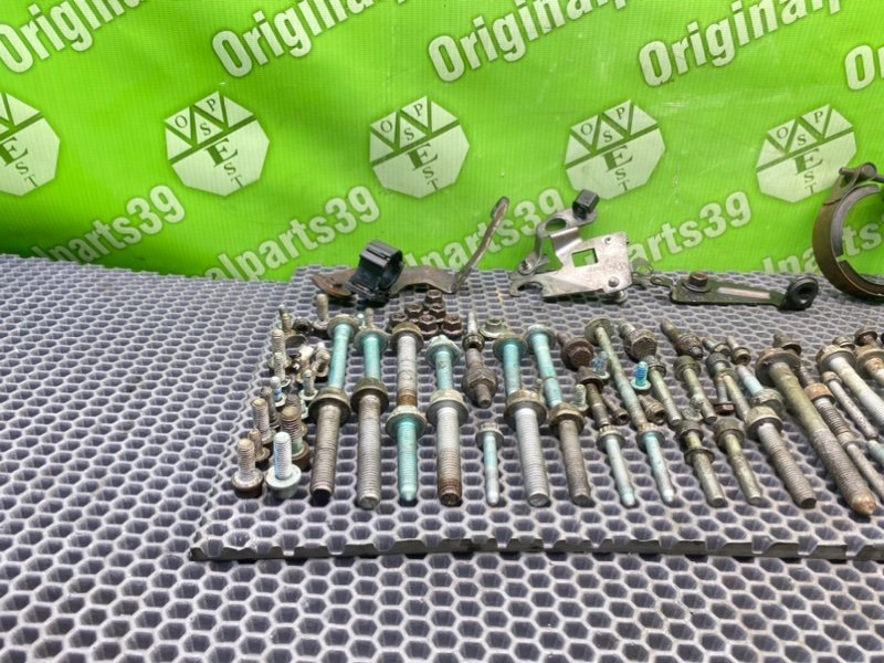 Болты двигателя, 2100 рублей, Калининград