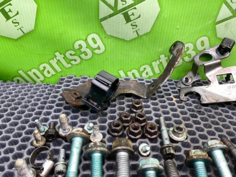 Болты двигателя, 2100 рублей, Калининград