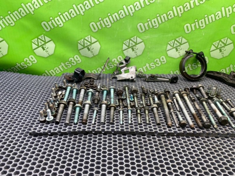 Болты двигателя, 2100 рублей, Калининград