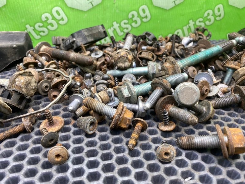 Болты, 2100 рублей, Калининград