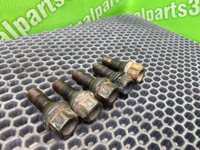 Колесные болты, 1500 рублей, Тверь