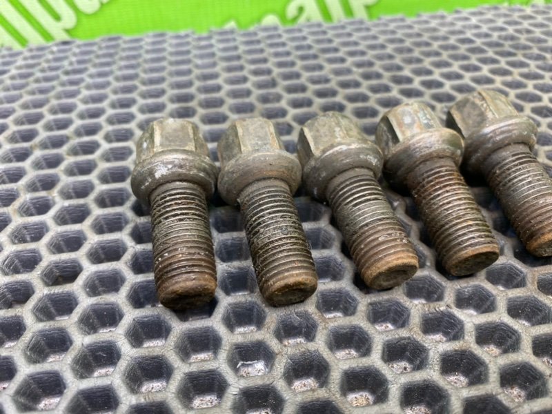 Колесные болты, 1100 рублей, Тверь