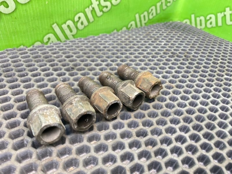 Колесные болты, 1100 рублей, Тверь