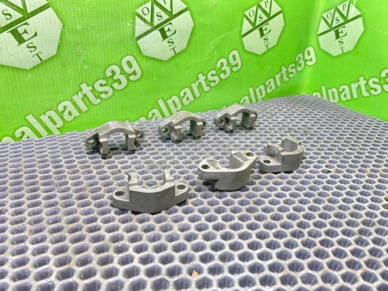 Кронштейны, 2400 рублей, Калининград