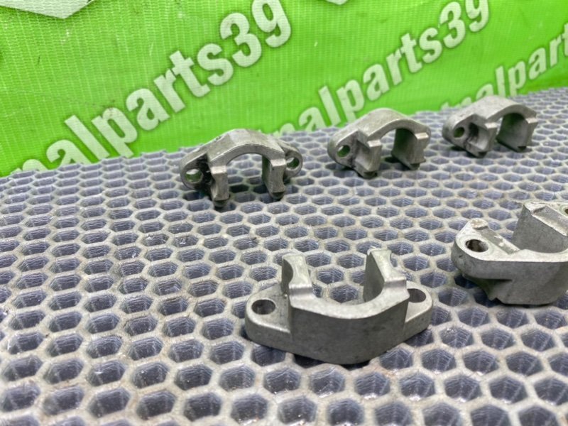 Кронштейны, 2400 рублей, Калининград