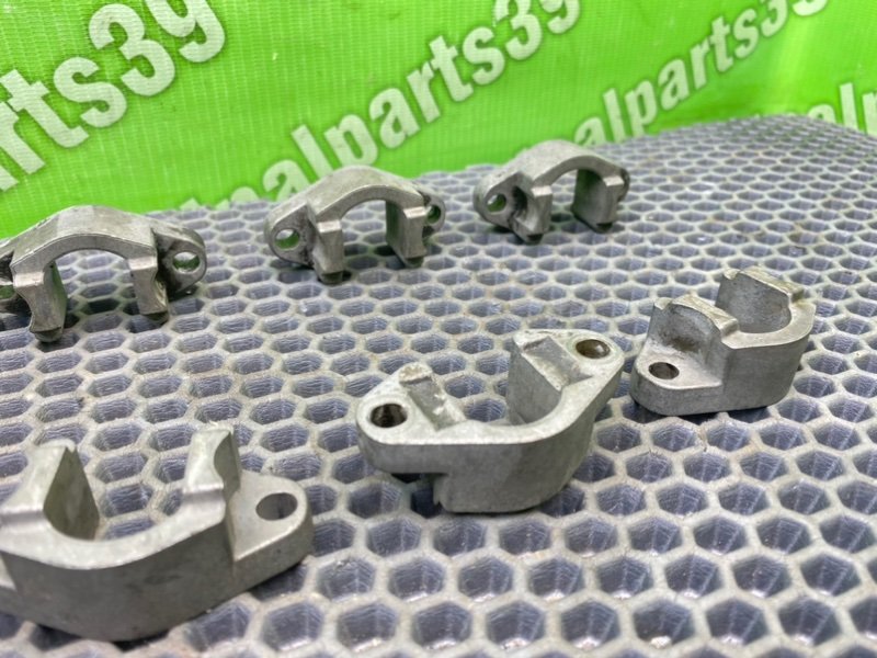 Кронштейны, 2400 рублей, Калининград