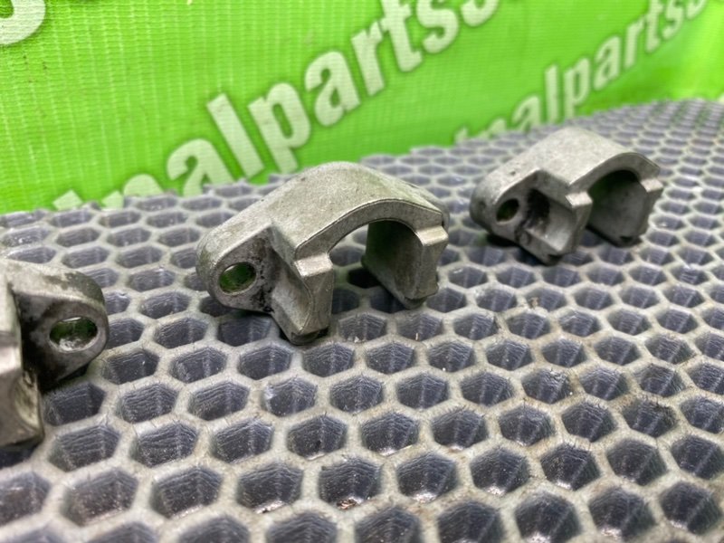 Кронштейны, 2400 рублей, Калининград