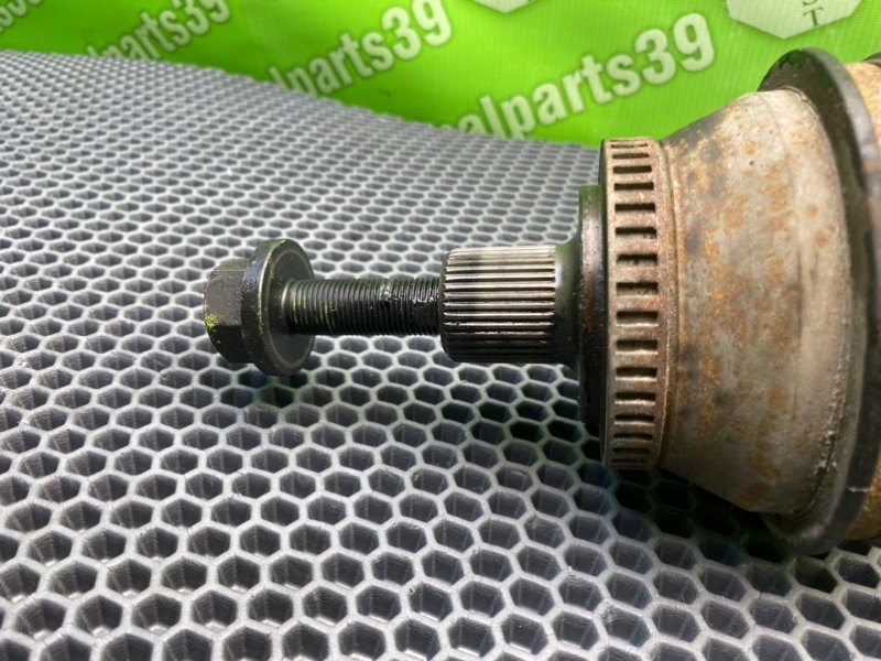 Полуось, 4700 рублей, Калининград