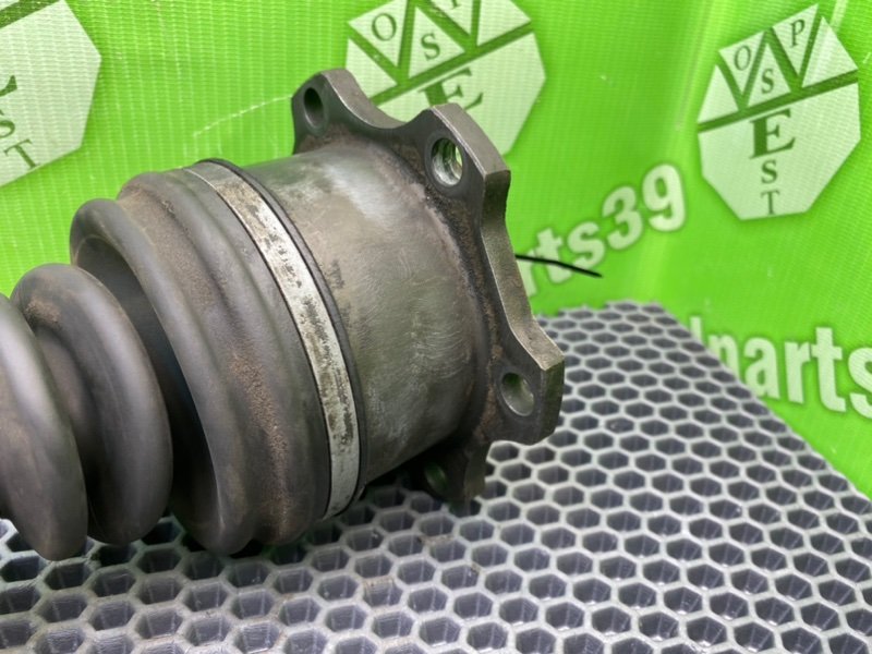 Полуось, 4700 рублей, Калининград