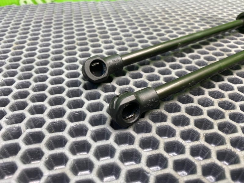 Амортизатор капота, 900 рублей, Калининград