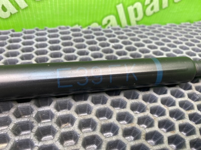 Амортизатор капота, 900 рублей, Калининград