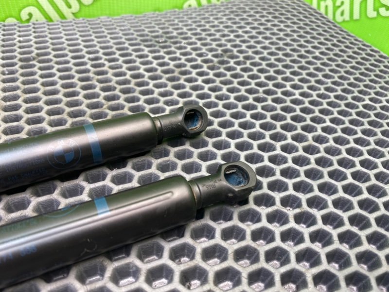 Амортизатор капота, 900 рублей, Калининград