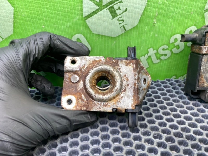 Замки капота, 2000 рублей, Калининград