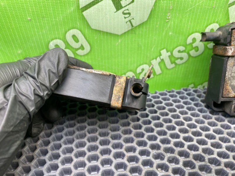 Замки капота, 2000 рублей, Калининград