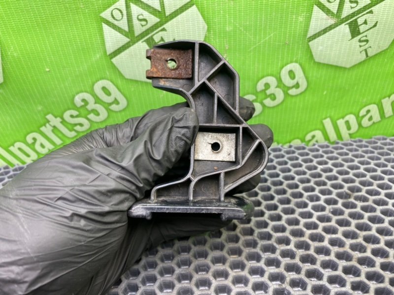 Кронштейн бампера, 800 рублей, Калининград