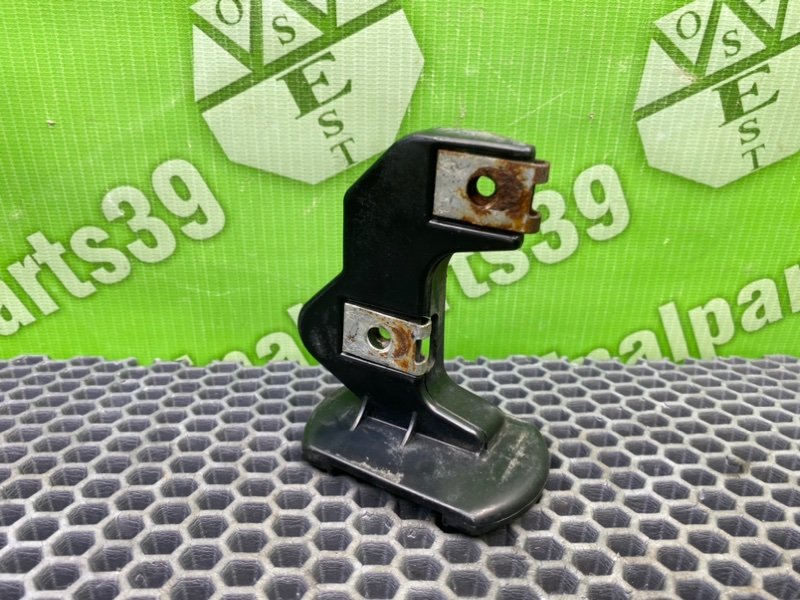 Кронштейн бампера, 800 рублей, Калининград