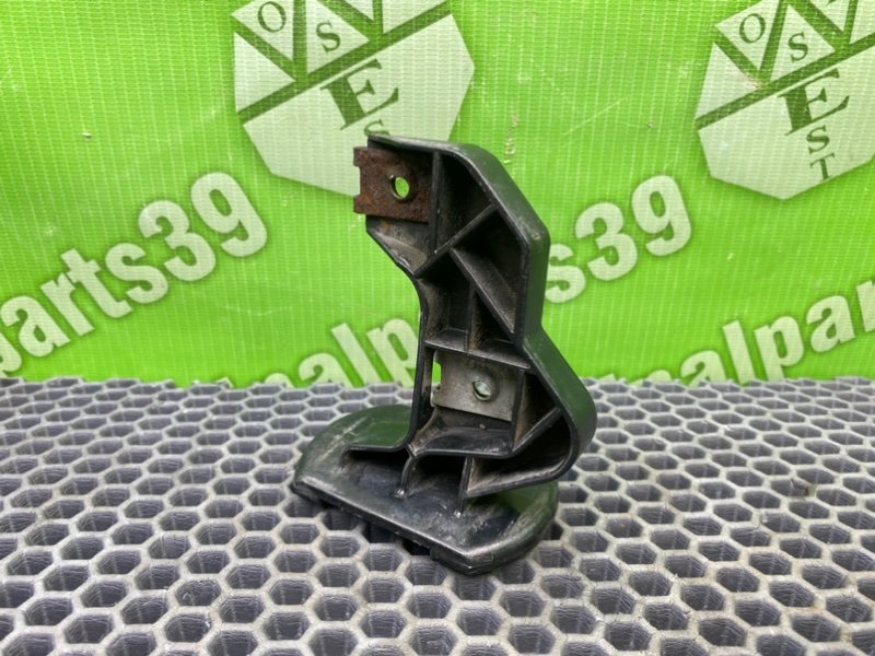 Кронштейн бампера, 800 рублей, Калининград