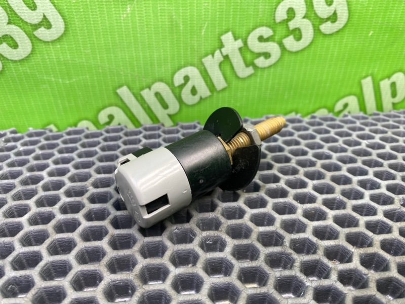 Кнопка кикдауна, 1400 рублей, Калининград