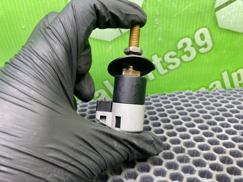 Кнопка кикдауна, 1400 рублей, Калининград