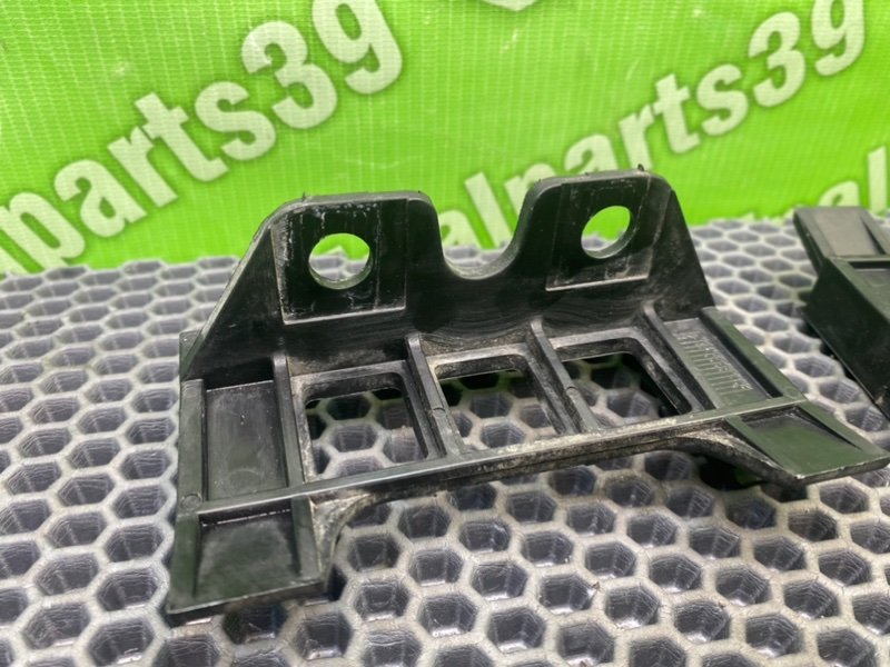 Кронштейны, 1000 рублей, Калининград