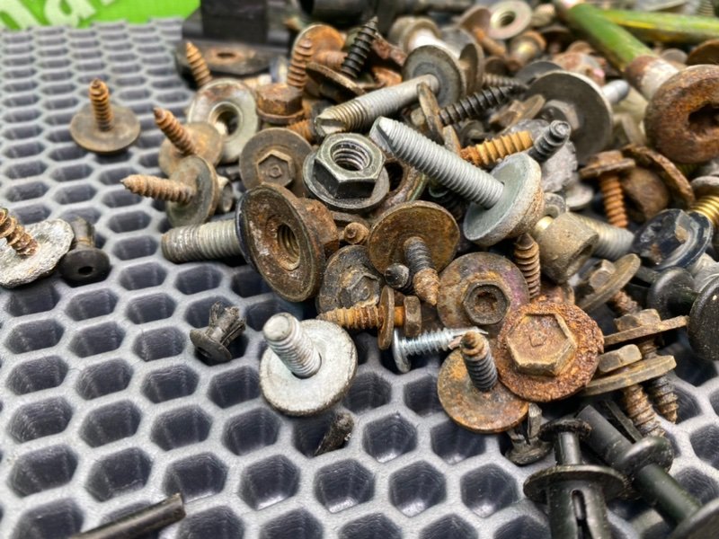 Болты, 1900 рублей, Калининград