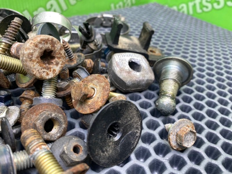 Болты, 1900 рублей, Калининград