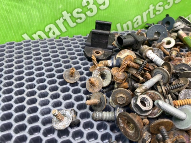 Болты, 1900 рублей, Калининград