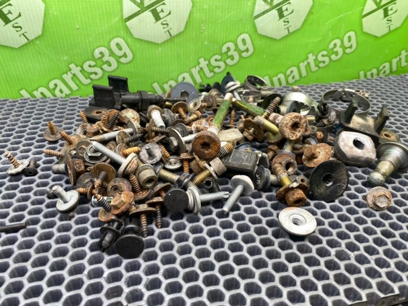 Болты, 1900 рублей, Калининград