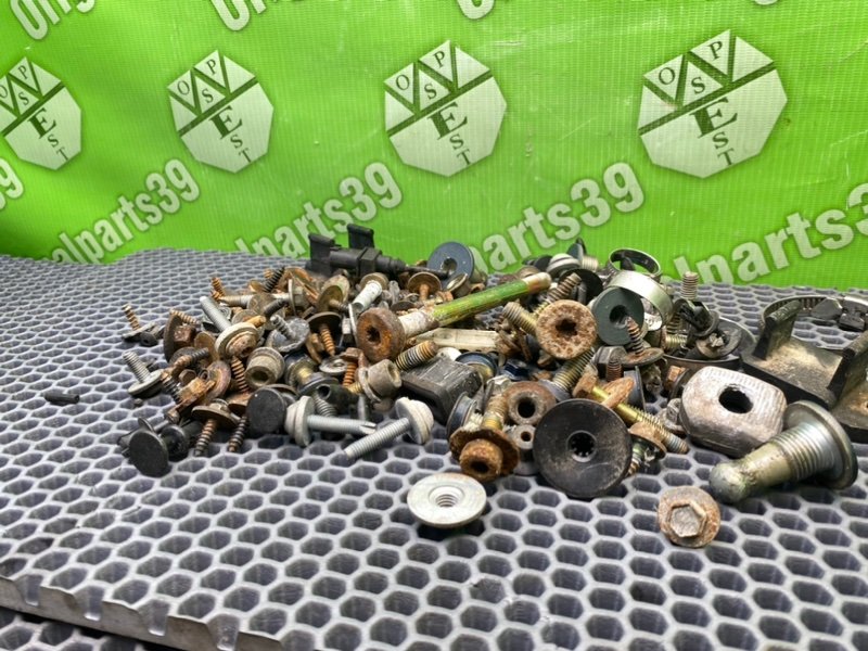 Болты, 1900 рублей, Калининград