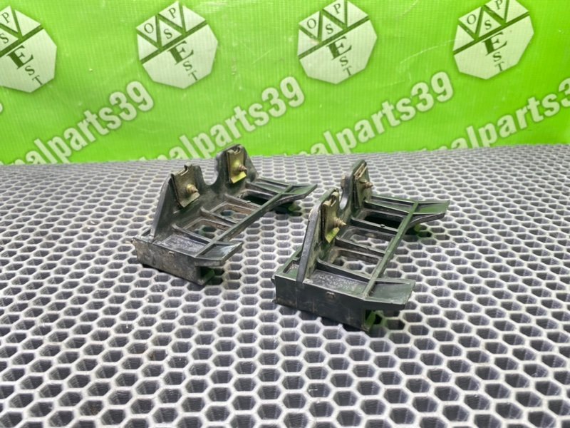 Кронштейны, 1000 рублей, Калининград