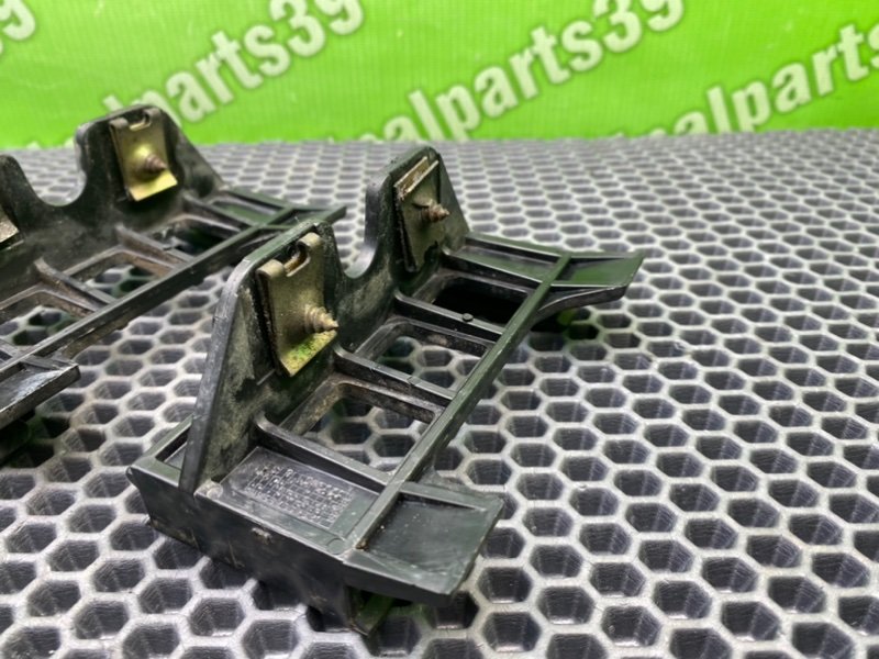 Кронштейны, 1000 рублей, Калининград