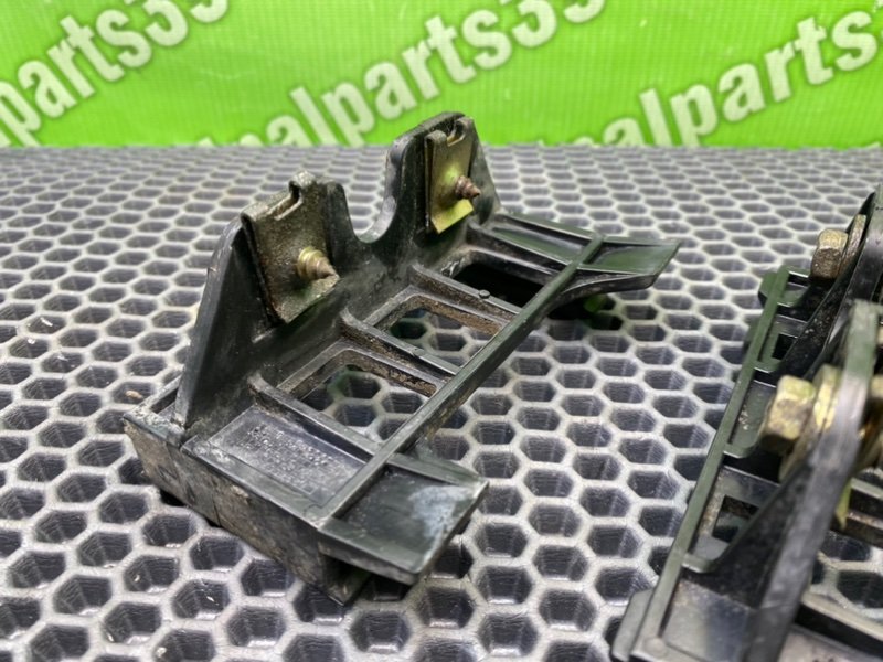 Кронштейны, 1000 рублей, Калининград