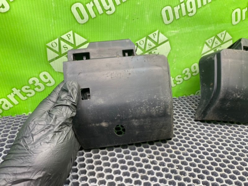 Кронштейны, 1000 рублей, Калининград