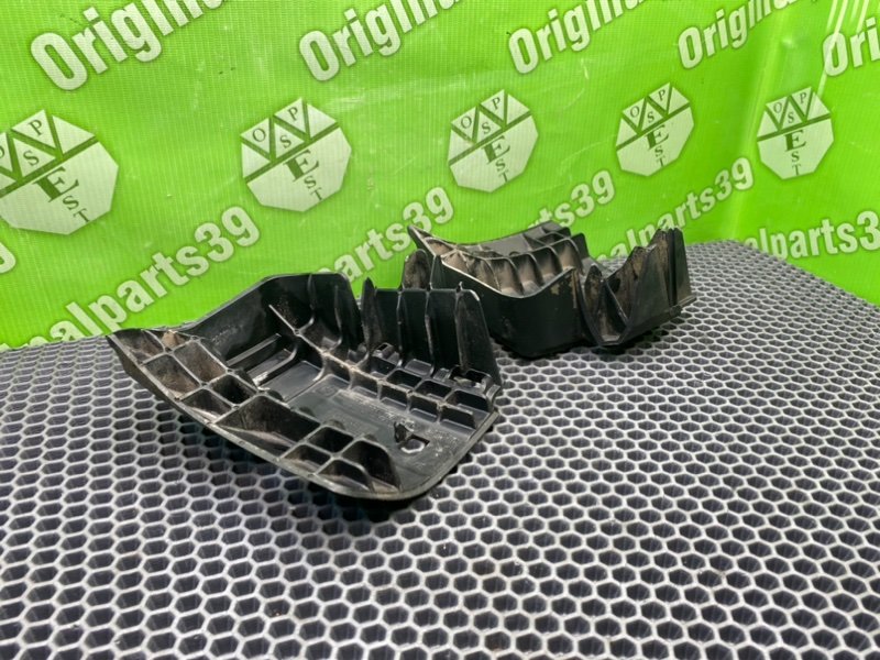 Кронштейны, 1000 рублей, Калининград