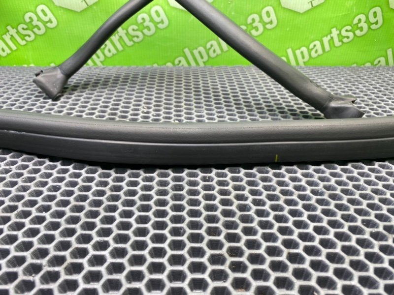 Уплотнители капота, 1800 рублей, Калининград