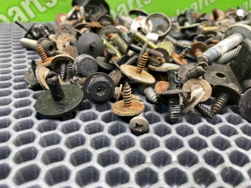 Болты, 1700 рублей, Калининград