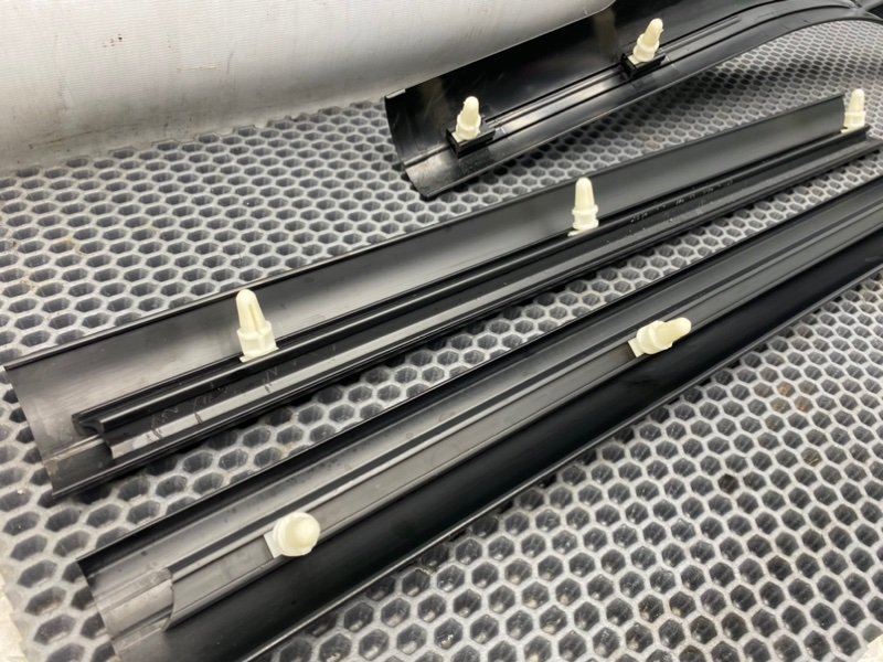 Накладки порогов, 2100 рублей, Калининград