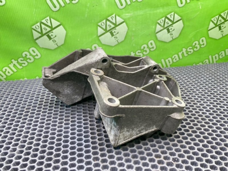 Кронштейн компрессора кондиционера, 1600 рублей, Калининград